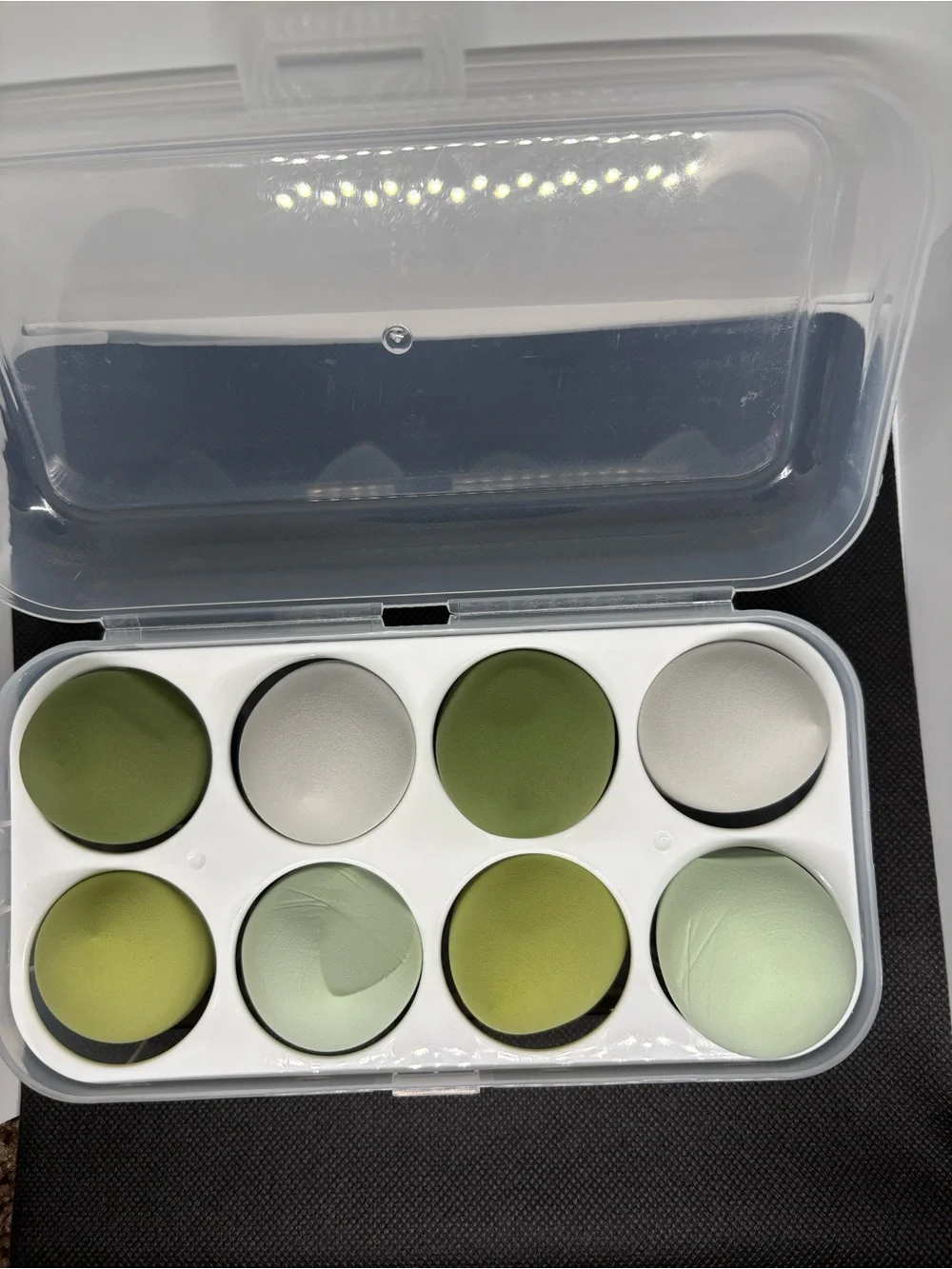 Set of 8 Green and Sage Makeup Sponges